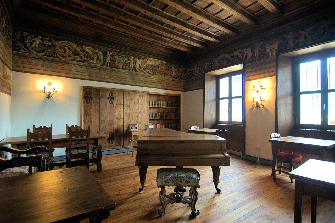 Palazzo Juvalta Bed & Breakfast Teglio Exterior photo