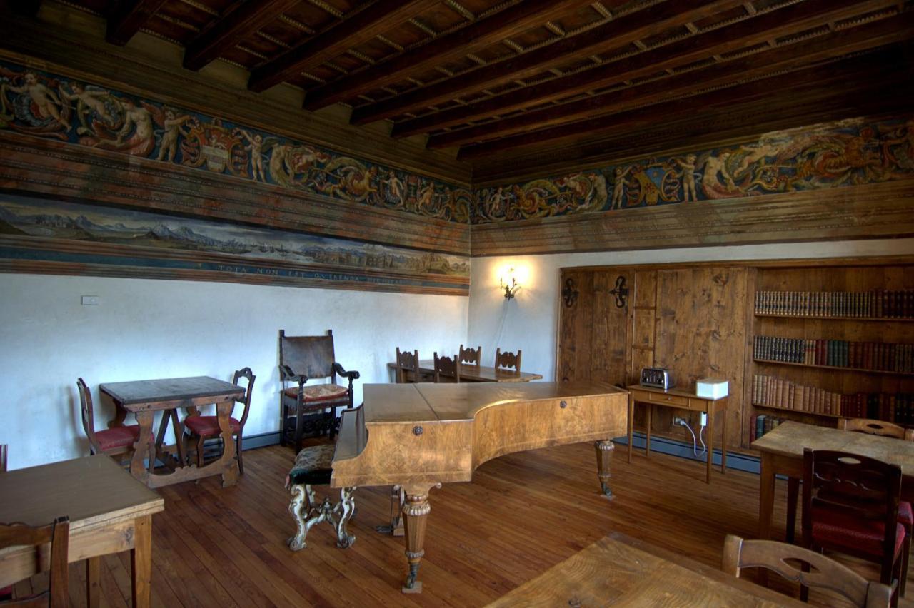 Palazzo Juvalta Bed & Breakfast Teglio Exterior photo