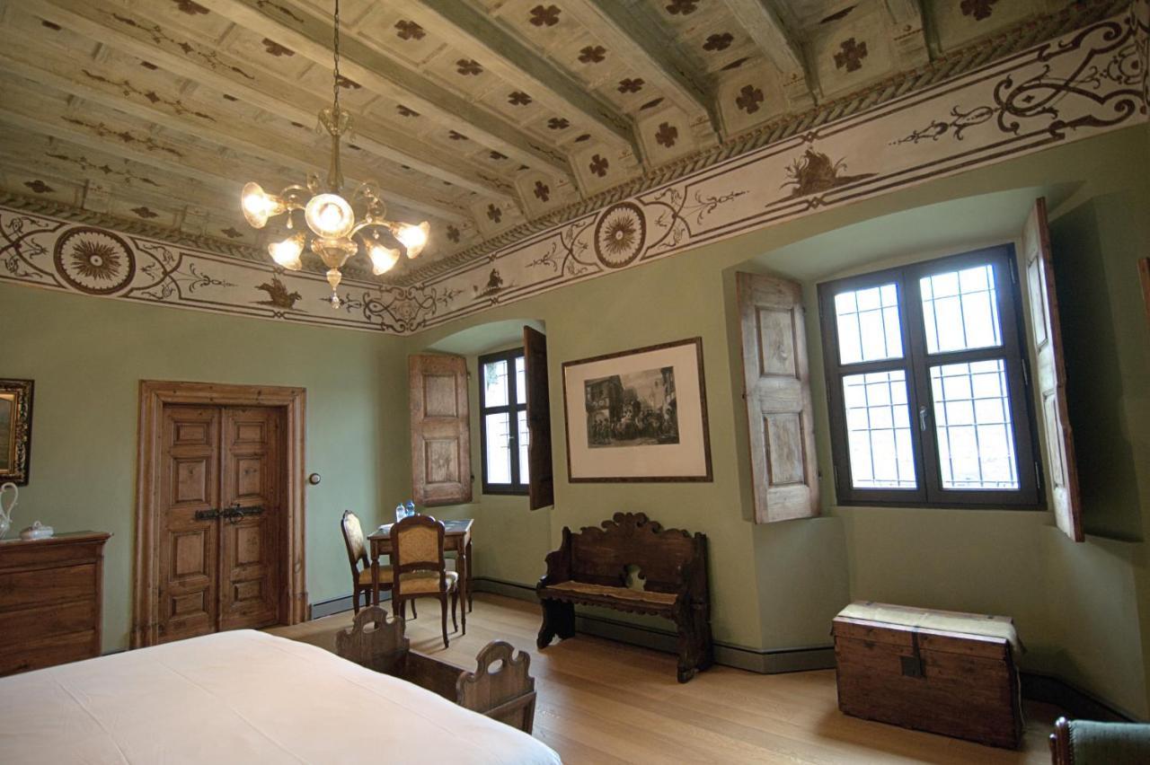 Palazzo Juvalta Bed & Breakfast Teglio Exterior photo