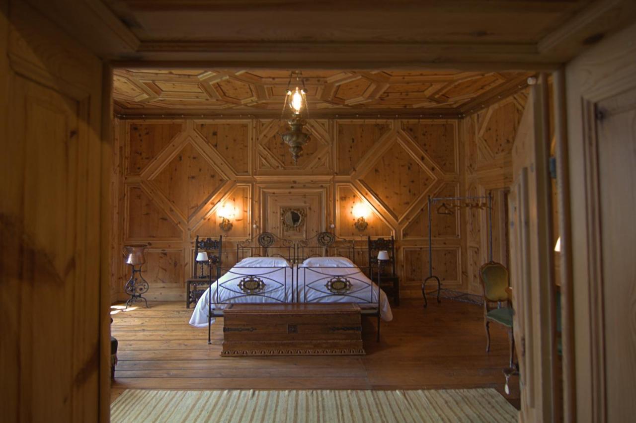 Palazzo Juvalta Bed & Breakfast Teglio Exterior photo