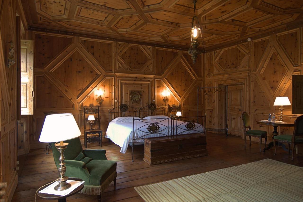 Palazzo Juvalta Bed & Breakfast Teglio Exterior photo