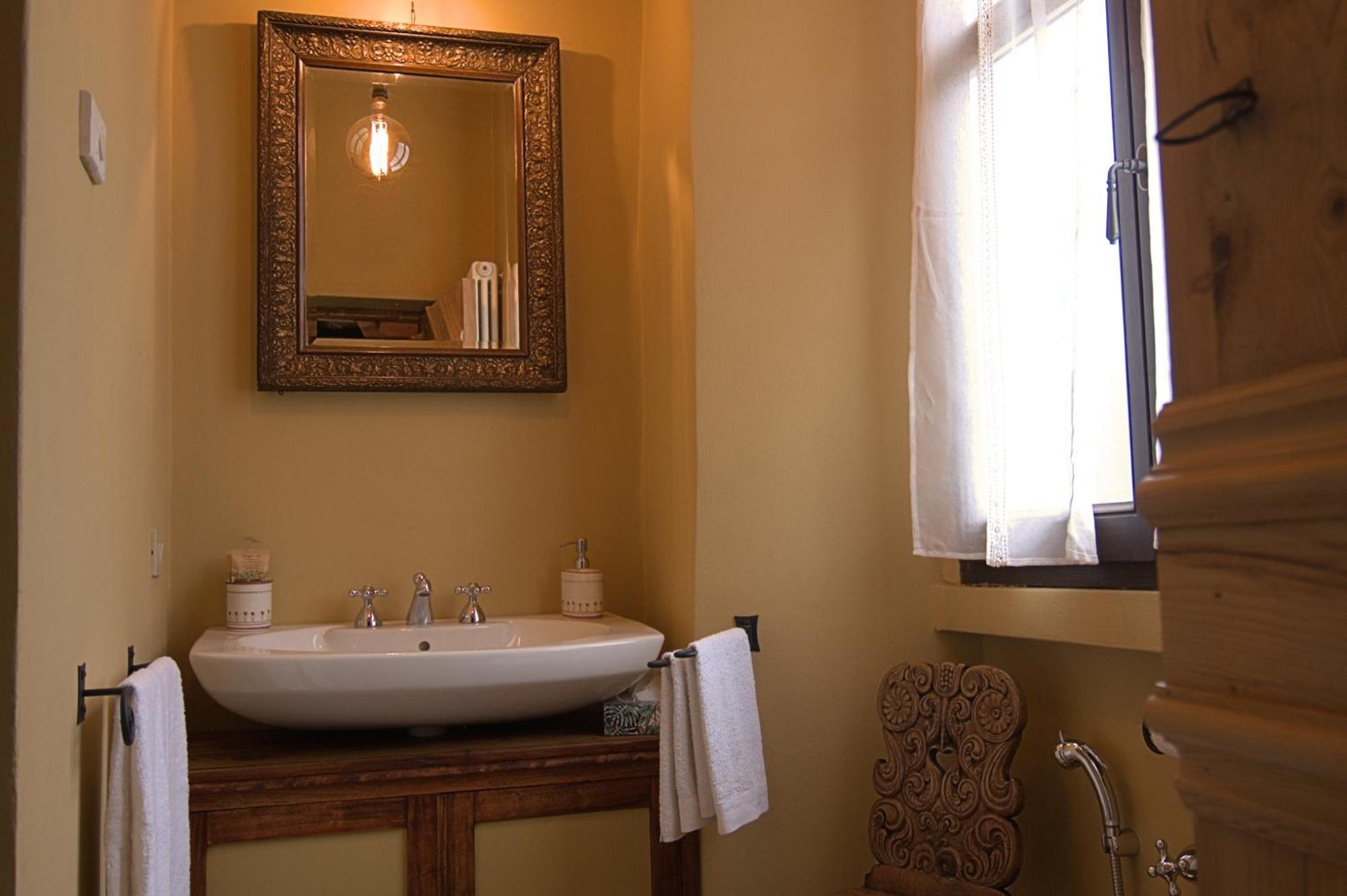 Palazzo Juvalta Bed & Breakfast Teglio Room photo